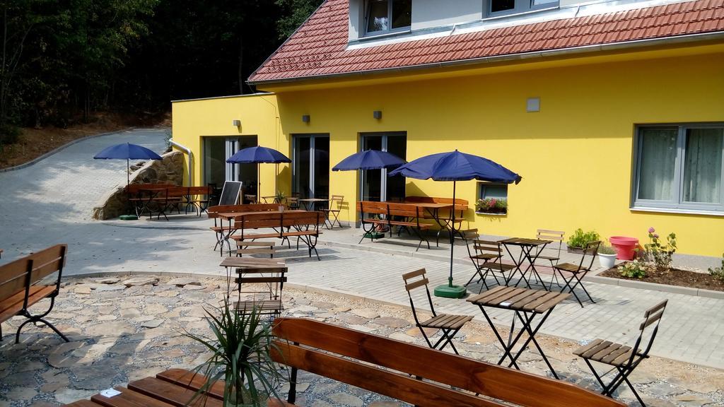 Mezi Stromy Hotel Horakov Eksteriør billede